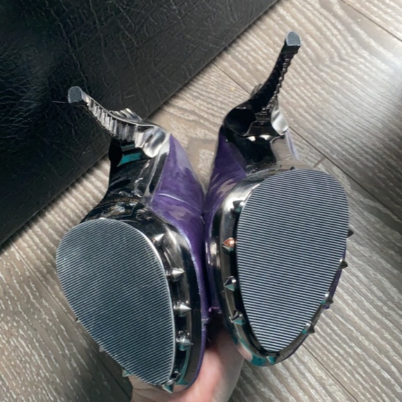 Hades “Ripley” High Heels - Picture 7 of 9